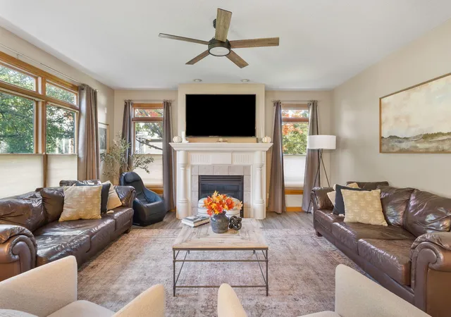 Photo 3 of Single family home for sale at 4960 Foxborough Ct, Bettendorf, IA 52722 | MLS# 12780523 | Listing updated on 2026-10-09