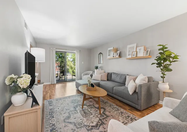 Photo 4 of Condo for sale at 10406 S Pulaski Rd #201, Oak Lawn, IL 60453 | MLS# 12780524 | Listing updated on 2026-10-09