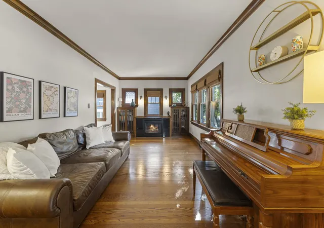 Photo 2 of Single family home for sale at 4821 Saratoga Ave, Downers Grove, IL 60515 | MLS# 12780535 | Listing updated on 2026-10-20