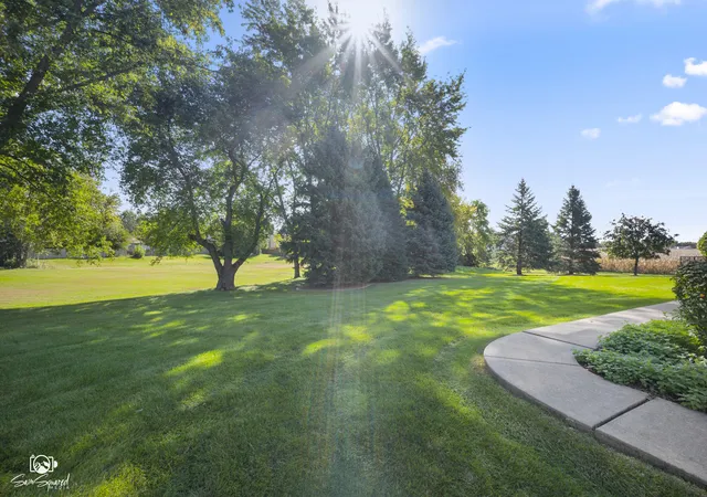 Photo 4 of Single family home for sale at 672 Sanctuary Ln, Joliet, IL 60435 | MLS# 12780550 | Listing updated on 2026-10-10