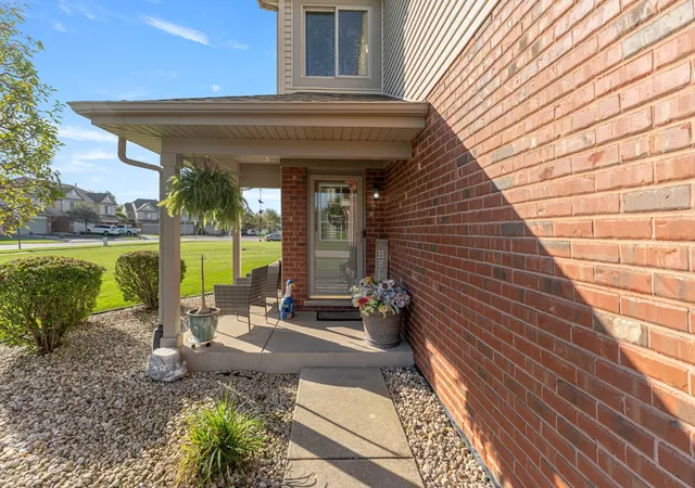 Photo 2 of Townhouse for sale at 8229 Pecan Pl, Frankfort, IL 60423 | MLS# 12780554 | Listing updated on 2026-10-09