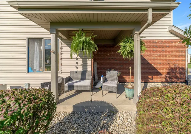 Photo 3 of Townhouse for sale at 8229 Pecan Pl, Frankfort, IL 60423 | MLS# 12780554 | Listing updated on 2026-10-09