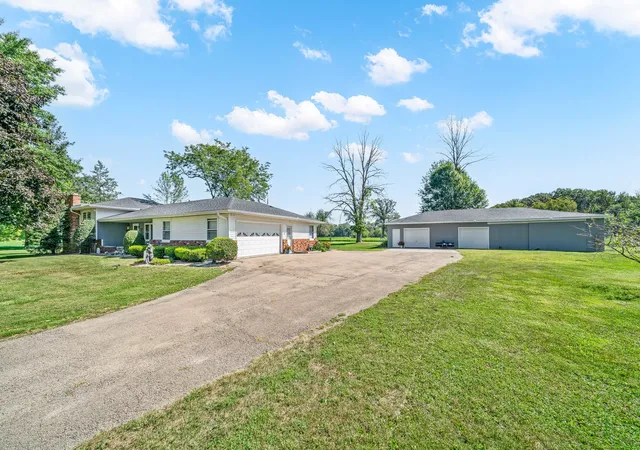 Photo 2 of Single family home for sale at 3918 E 550th Road, Mendota, IL 61342 | MLS# 12780563 | Listing updated on 2026-10-09