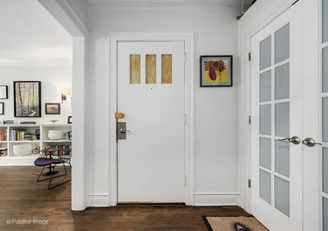 Photo 2 of Condo for sale at 1117 W Lunt Ave #1B, Chicago, IL 60626 | MLS# 12780566 | Listing updated on 2026-10-09