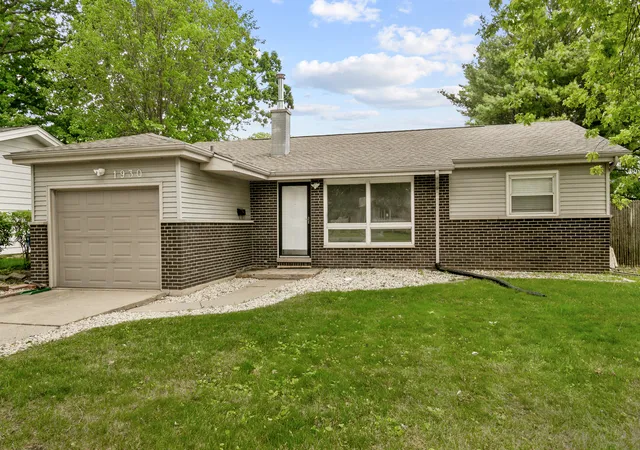 Photo 1 of Single family home for sale at 1930 Arthur Dr, Waukegan, IL 60087 | MLS# 12780577 | Listing updated on 2026-10-08