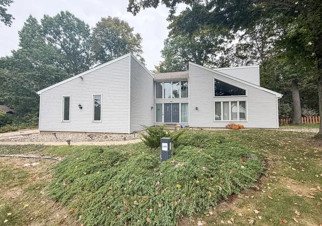 Photo 1 of Single family home for sale at 1203 Lakeridge Ct, Danville, IL 61832 | MLS# 12780583 | Listing updated on 2026-10-21