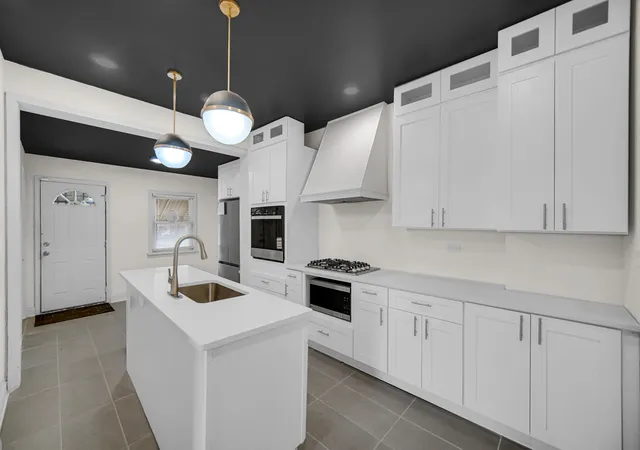 Photo 4 of Single family home for sale at 9321 S Green St, Chicago, IL 60620 | MLS# 12780590 | Listing updated on 2026-10-08