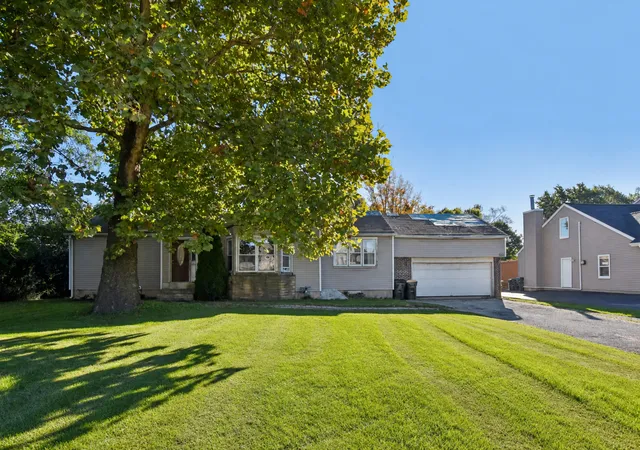 Photo 1 of Single family home for sale at 3409 N Betty Dr, Arlington Heights, IL 60004 | MLS# 12780592 | Listing updated on 2026-10-20