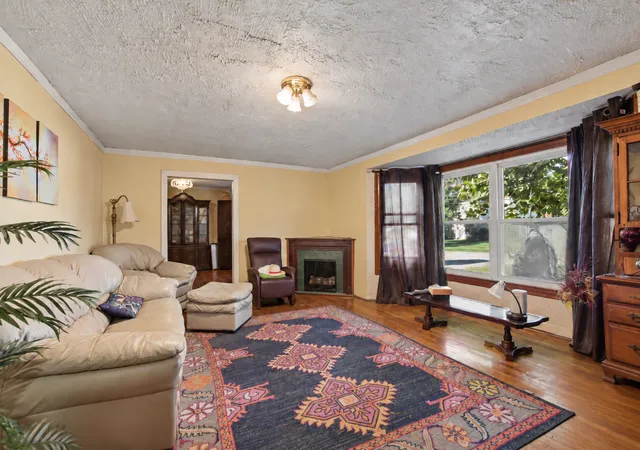 Photo 4 of Single family home for sale at 3409 N Betty Dr, Arlington Heights, IL 60004 | MLS# 12780592 | Listing updated on 2026-10-20