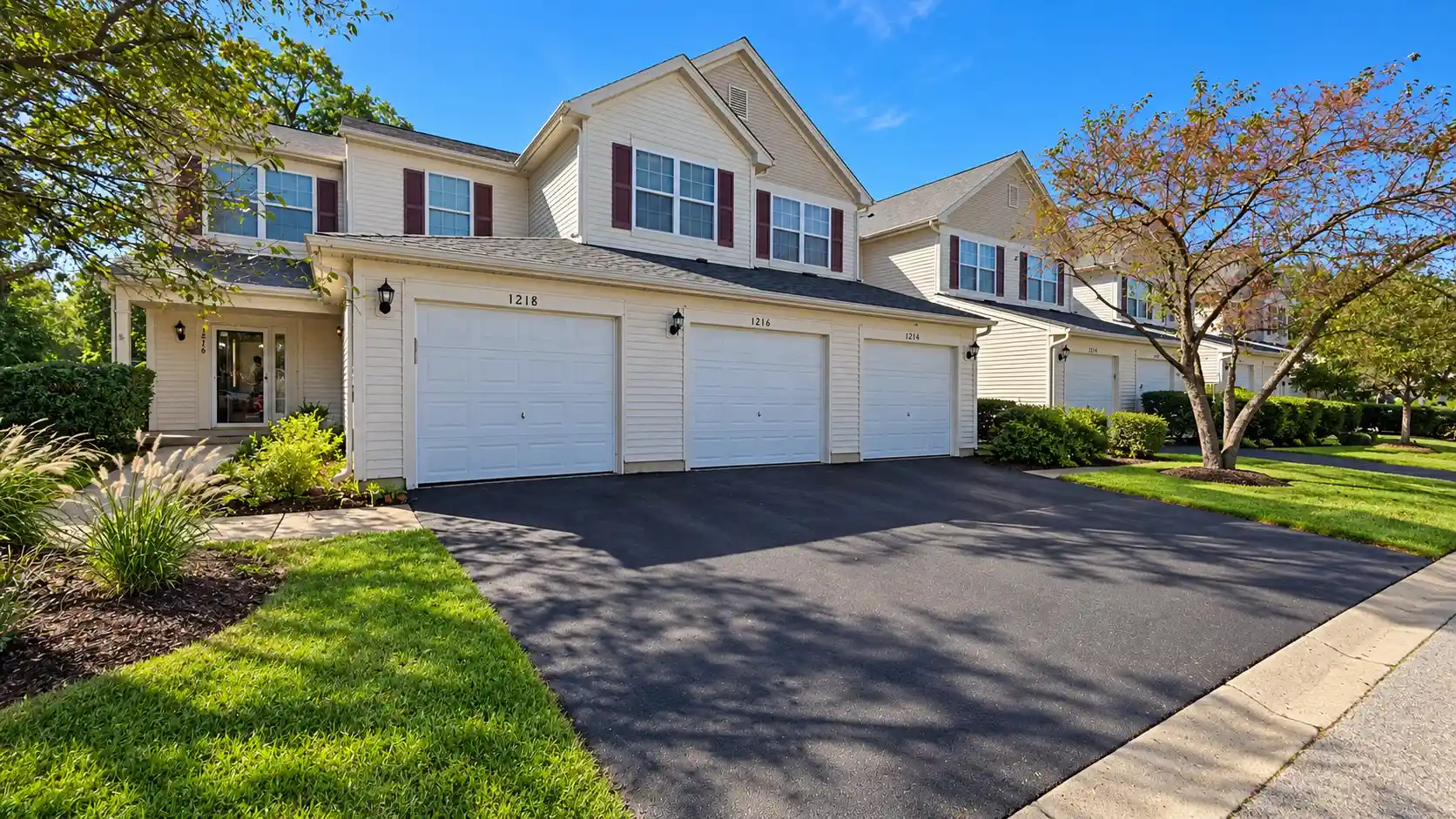 Listing Photo 24 - Condo for sale in 1216 N Brookdale Dr located at 1216 N Brookdale Dr, Carpentersville, IL 60110 - Unit #1216