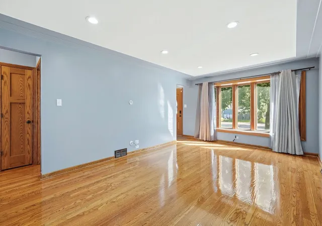 Photo 3 of Single family home for sale at 13516 S Ave L St, Chicago, IL 60633 | MLS# 12780626 | Listing updated on 2026-10-10