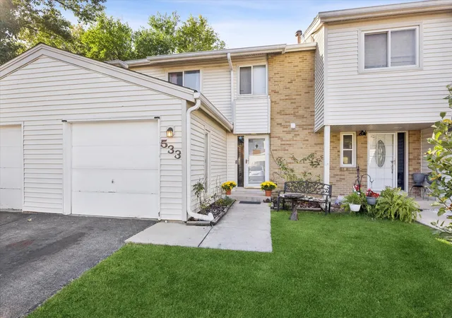 Photo 1 of Townhouse for sale at 533 Jordan Way, Bolingbrook, IL 60440 | MLS# 12780631 | Listing updated on 2026-10-08
