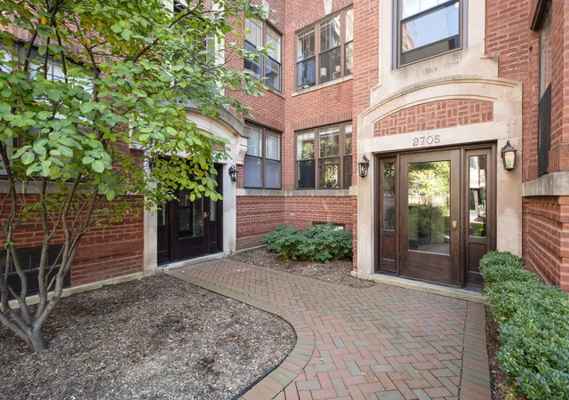 Photo 1 of Condo for sale at 2705 N Mildred Ave #3A, Chicago, IL 60614 | MLS# 12780635 | Listing updated on 2026-10-08