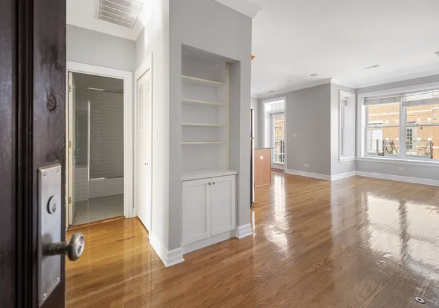 Photo 2 of Condo for sale at 2705 N Mildred Ave #3A, Chicago, IL 60614 | MLS# 12780635 | Listing updated on 2026-10-08