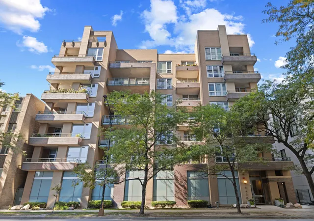 Condo for sale at 5430 N Sheridan Rd #604, Chicago, IL 60640 | MLS# 12780656