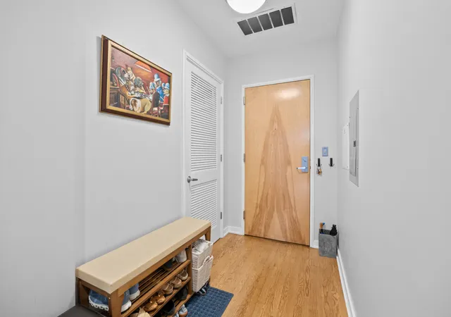 Photo 3 of Condo for sale at 5430 N Sheridan Rd #604, Chicago, IL 60640 | MLS# 12780656 | Listing updated on 2026-10-10