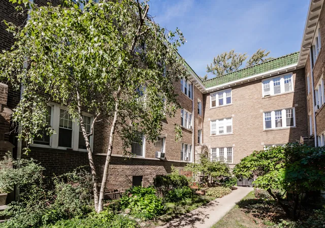 Condo for sale at 721 Reba Pl #3N, Evanston, IL 60202 | MLS# 12780661