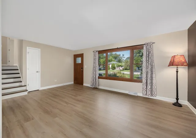 Photo 3 of Single family home for sale at 217 Holly Ave, Darien, IL 60561 | MLS# 12780668 | Listing updated on 2026-10-08