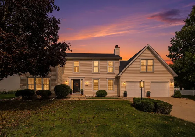 Photo 1 of Single family home for sale at 429 Water Tower S Rd, Manteno, IL 60950 | MLS# 12780680 | Listing updated on 2026-10-17