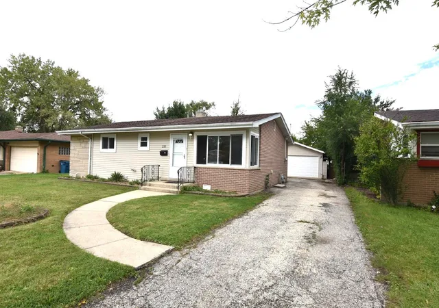 Photo 2 of Single family home for sale at 210 E Myrick Ave, Addison, IL 60101 | MLS# 12780686 | Listing updated on 2026-10-08