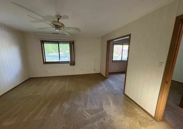 Listing Photo 5 - Condo for sale in building located at 5365 Newport Dr, Lisle, IL 60532 - Unit #C