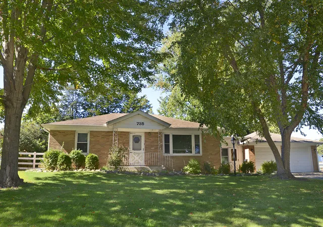 Single family home for sale at 735 Sherwood Ave, Ottawa, IL 61350 | MLS# 12780699