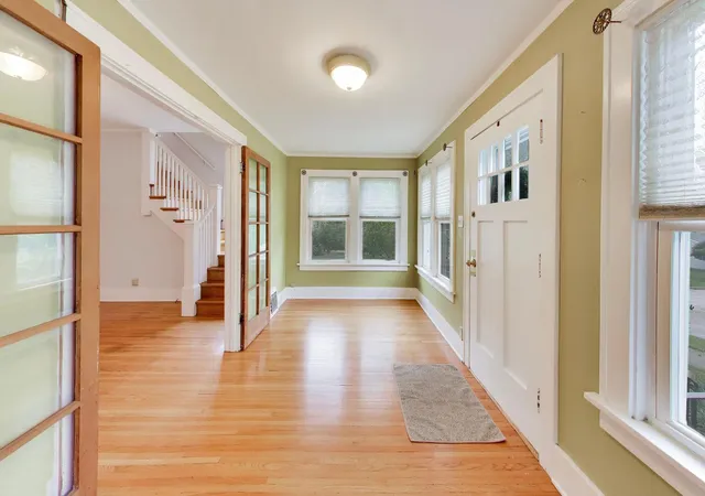 Photo 4 of Single family home for sale at 1003 Ash St, St. Charles, IL 60174 | MLS# 12780742 | Listing updated on 2026-10-21