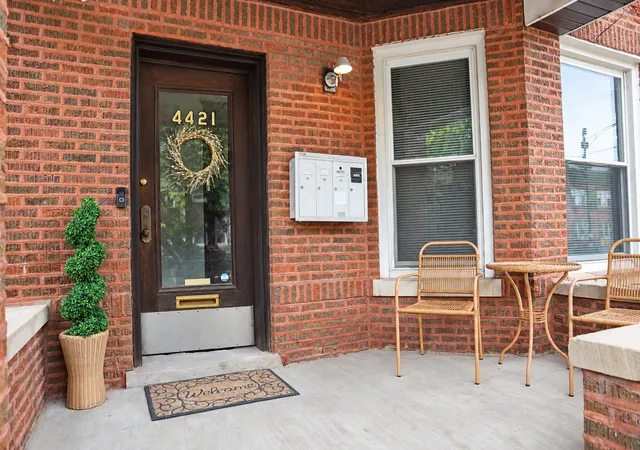 Listing Photo 4 - Condo for sale in building located at 4421 N Kimball Ave, Chicago, IL 60625