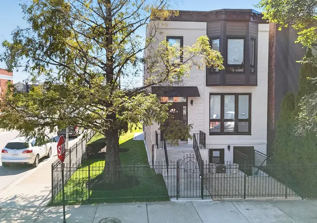 Photo 3 of Single family home for sale at 2703 W Warren Blvd, Chicago, IL 60612 | MLS# 12780757 | Listing updated on 2026-10-09