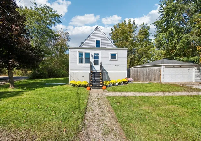 Single family home for sale at 37966 N Nora Pl, Spring Grove, IL 60081 | MLS# 12780783