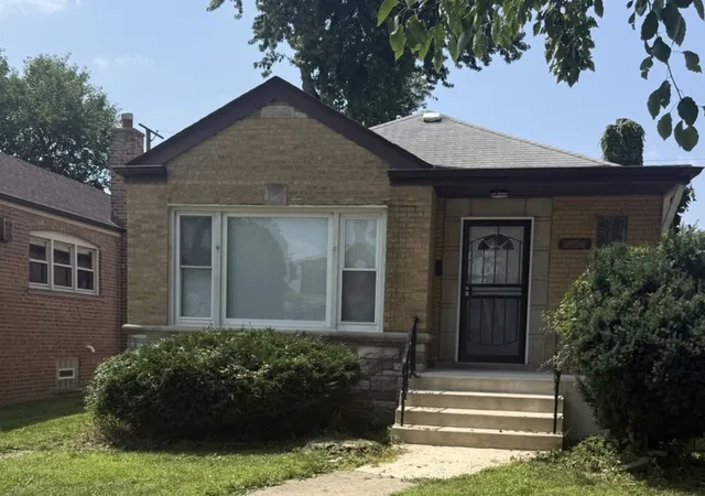 Single family home for sale at 8926 S Paxton Ave, Chicago, IL 60617 | MLS# 12780796