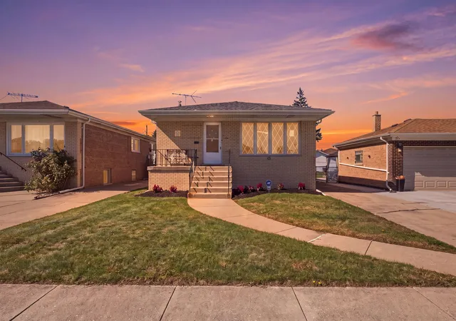 Photo 2 of Single family home for sale at 536 Muskegon Ave, Calumet City, IL 60409 | MLS# 12780800 | Listing updated on 2026-10-08