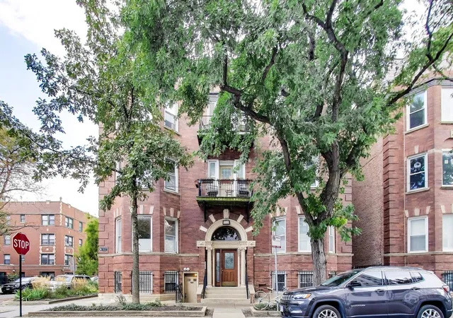 Condo for sale at 5201 S Blackstone Ave #1W, Chicago, IL 60615 | MLS# 12780805
