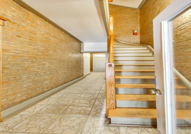 Photo 3 of Condo for sale at 5201 S Blackstone Ave #1W, Chicago, IL 60615 | MLS# 12780805 | Listing updated on 2026-10-08