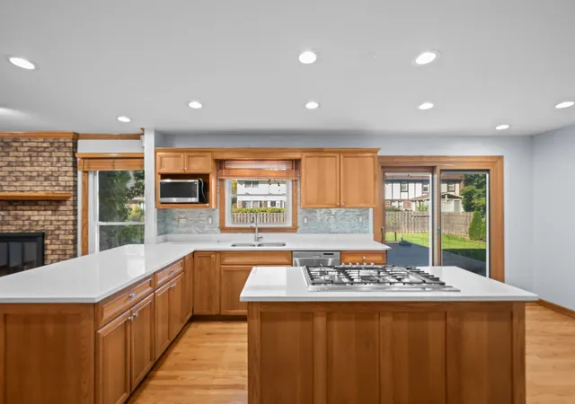 Photo 4 of Single family home for sale at 1132 E Valley Ln, Arlington Heights, IL 60004 | MLS# 12780813 | Listing updated on 2026-10-23