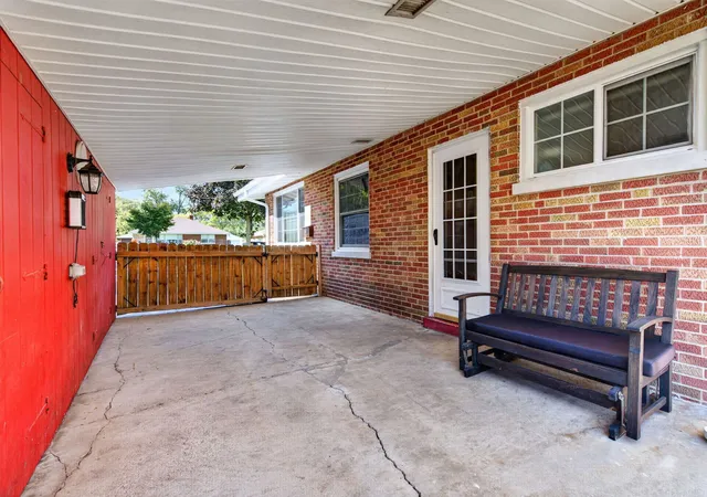 Photo 3 of Single family home for sale at 219 Judson St, Bensenville, IL 60106 | MLS# 12780837 | Listing updated on 2026-10-09