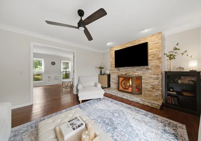 Photo 2 of Single family home for sale at 662 Bent Ridge Ln, Barrington, IL 60010 | MLS# 12780859 | Listing updated on 2026-10-09