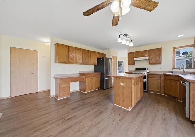 Photo 1 of Single family home for sale at 515 Meadow Ln, Harvard, IL 60033 | MLS# 12780886 | Listing updated on 2026-10-22