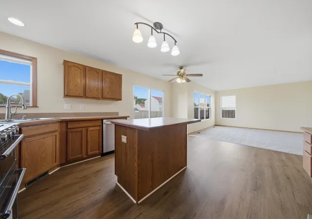 Photo 3 of Single family home for sale at 515 Meadow Ln, Harvard, IL 60033 | MLS# 12780886 | Listing updated on 2026-10-22