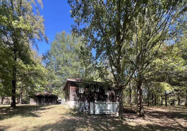 Single family home for sale at 2183 Wards Ml Rd, Marion, IL 62959 | MLS# 12780923