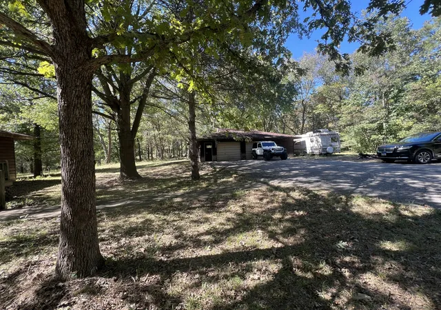 Photo 3 of Single family home for sale at 2183 Wards Ml Rd, Marion, IL 62959 | MLS# 12780923 | Listing updated on 2026-10-08