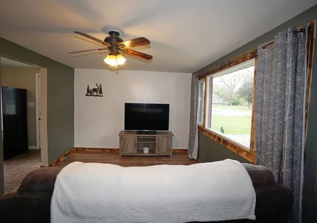 Photo 4 of Sale Pending at 23 Liberty Blvd, Machesney Park, IL 61115 | MLS# 12780925 | Listing updated on 2026-10-22