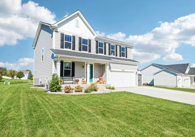 Photo 3 of Single family home for sale at 830 Courtney Ln, Marengo, IL 60152 | MLS# 12780930 | Listing updated on 2026-10-08