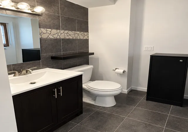 Photo 4 of Single family home for sale at 25125 W Oak Ln, Antioch, IL 60002 | MLS# 12780941 | Listing updated on 2026-10-09