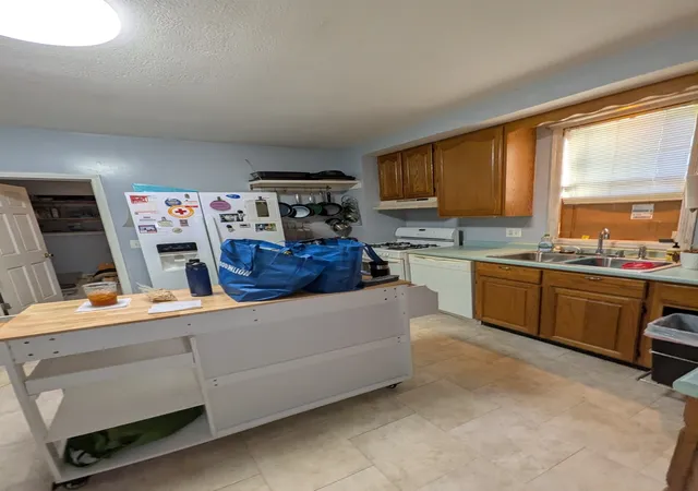 Photo 3 of Single family home for sale at 819 E Monroe St, Bloomington, IL 61701 | MLS# 12780945 | Listing updated on 2026-10-09