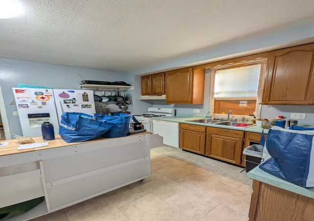 Photo 3 of Single family home for sale at 819 E Monroe St, Bloomington, IL 61701 | MLS# 12780945 | Listing updated on 2026-10-09