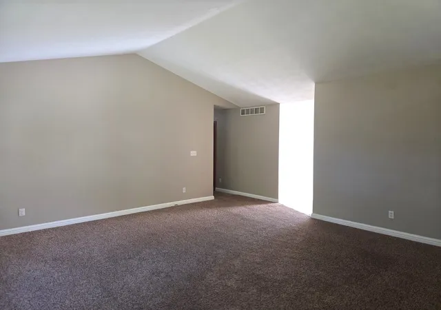 Photo 3 of Single family home for sale at 7069 Mullinshire Way, Machesney Park, IL 61115 | MLS# 12780967 | Listing updated on 2026-10-08