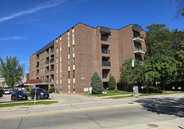 Photo 1 of Condo for sale at 6330 Lincoln Ave #4J, Morton Grove, IL 60053 | MLS# 12780984 | Listing updated on 2026-10-09