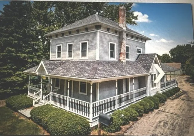 Single family home for sale at 528 E Grant Hwy, Marengo, IL 60152 | MLS# 12780989