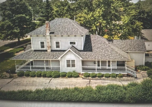 Photo 3 of Single family home for sale at 528 E Grant Hwy, Marengo, IL 60152 | MLS# 12780989 | Listing updated on 2026-10-10